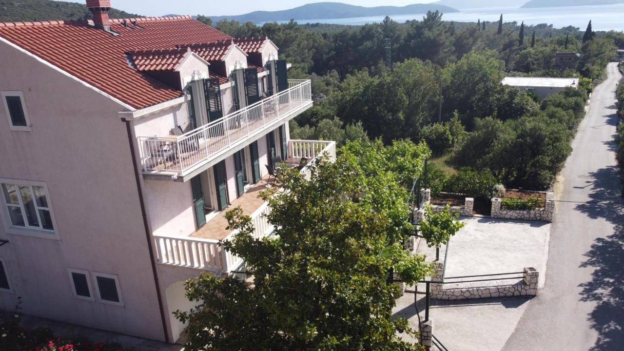 Apartments Kola Banići Esterno foto