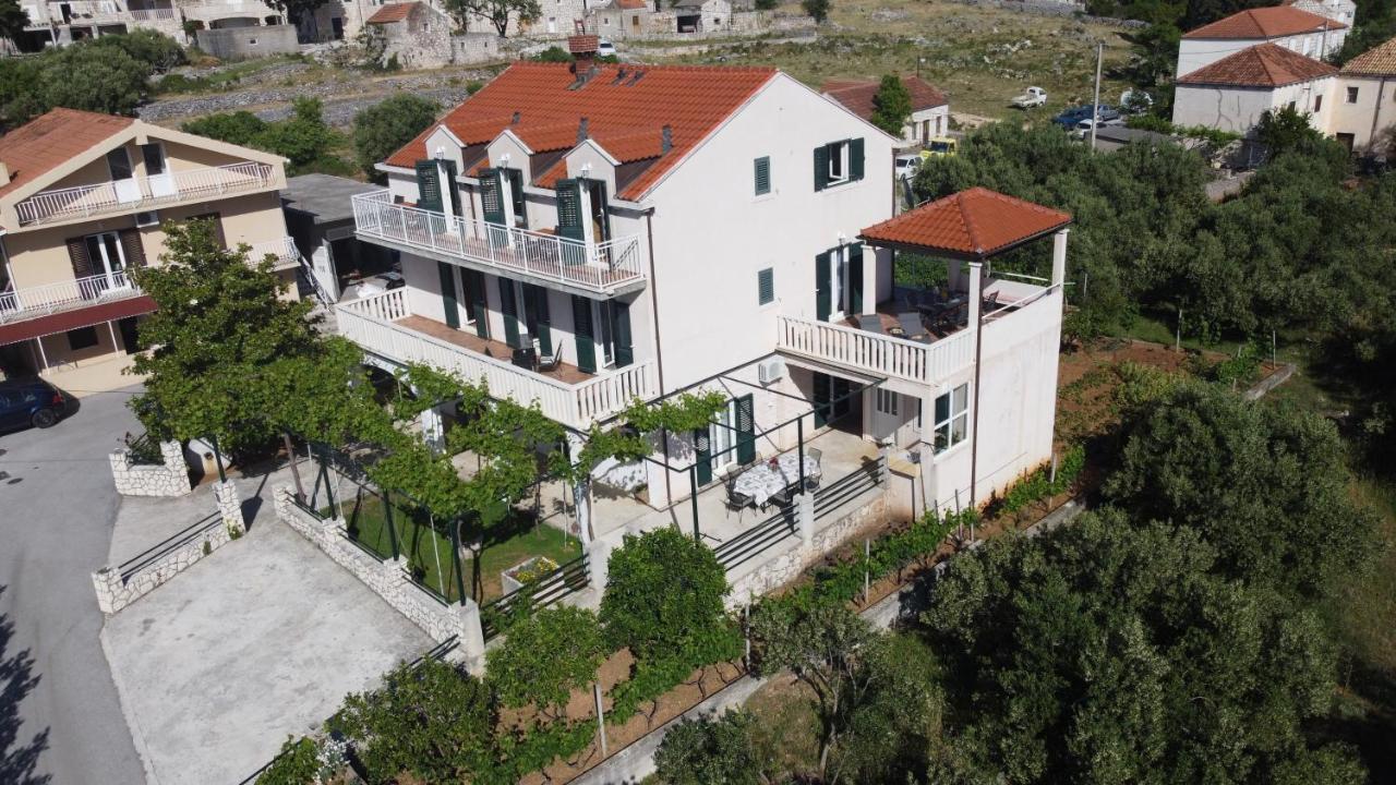 Apartments Kola Banići Esterno foto